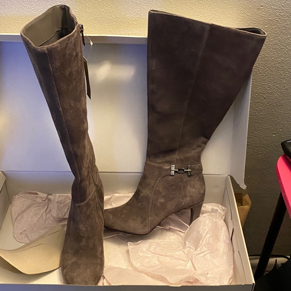 Stylish Wide Calf Knee-High Suede Boots